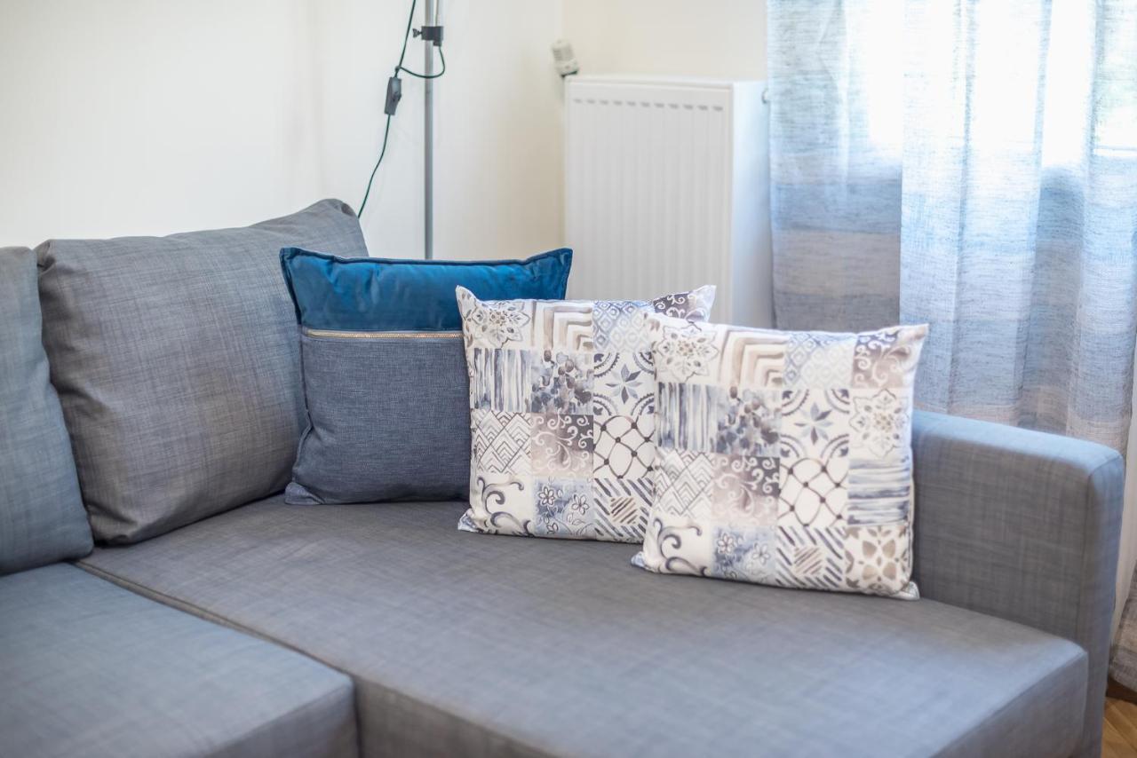 Apartment Elegant By Cloudkeys